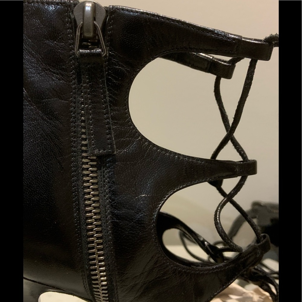 Alexander McQueen era✨NEW! on the RUNWAY • orig. $1275. - Picture 6 of 6